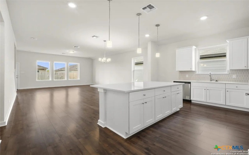 2717 Rio Primero Road, Seguin, TX 78155, 4 Bedrooms Bedrooms, ,2 BathroomsBathrooms,Residential,For Sale,2717 Rio Primero Road,0,596148