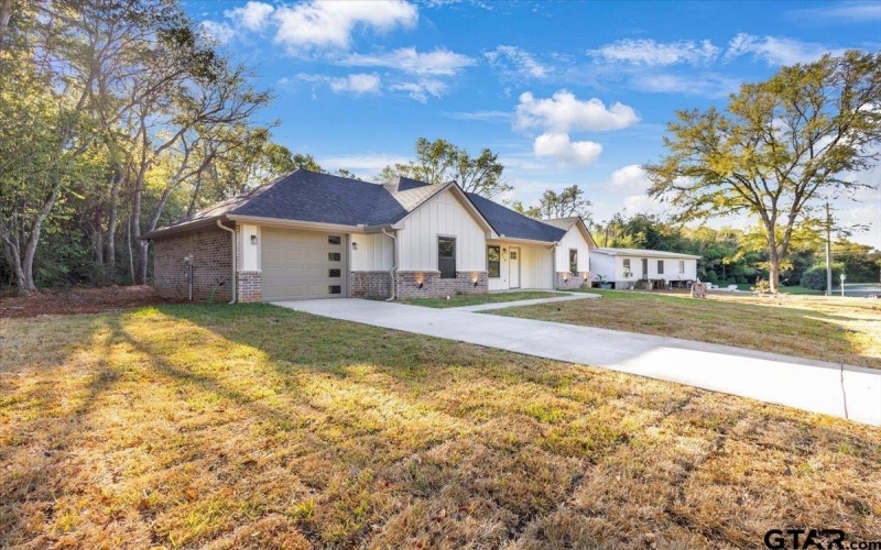 210 Cross St, Bullard, TX 75757, 3 Habitaciones Habitaciones , ,2 BañosBaños,Residential,En Venta,210 Cross St,0,25015667