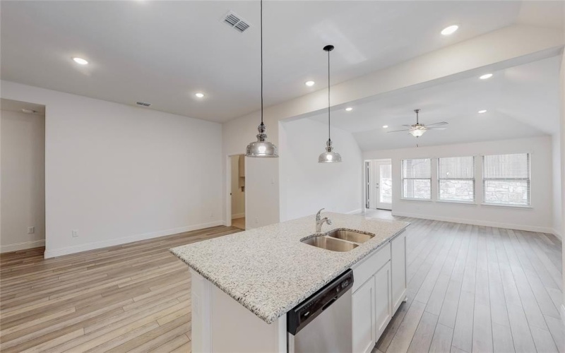 272 Tallgrass Drive, Lavon, TX 75166, 6 Habitaciones Habitaciones , ,3 BañosBaños,Residential,En Venta,272 Tallgrass Drive,0,21058655