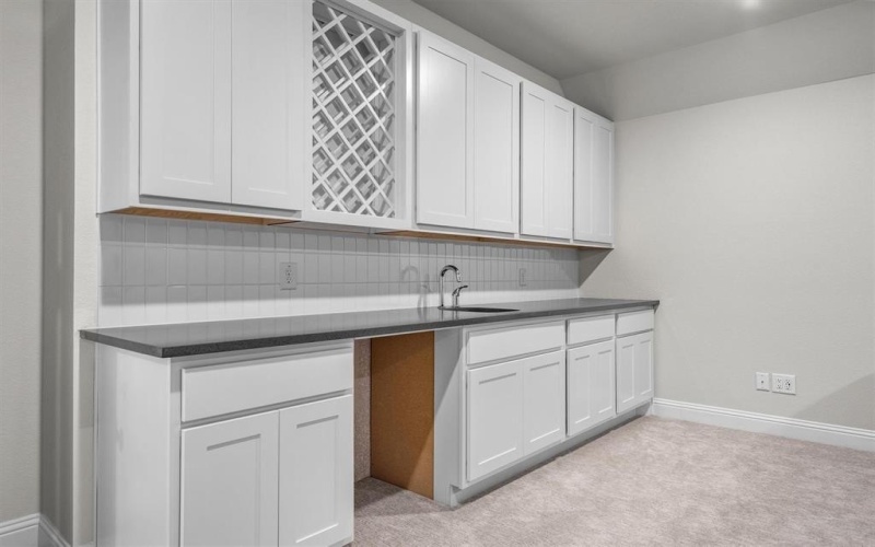 305 Alicia Court, Mansfield, TX 76063, 5 Habitaciones Habitaciones , ,5 BañosBaños,Residential,En Venta,305 Alicia Court,0,21088539