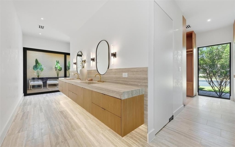5820 Northmoor Drive, Dallas, TX 75230, 5 Habitaciones Habitaciones , ,7 BañosBaños,Residential,En Venta,5820 Northmoor Drive,0,21088577