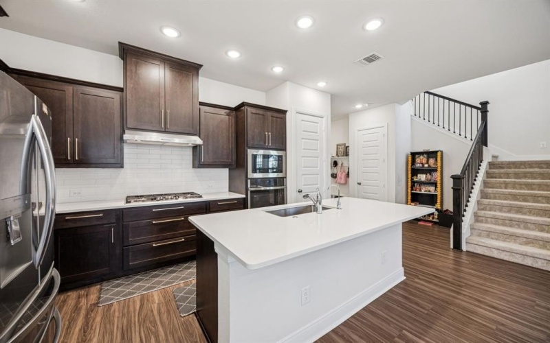 3123 Cliff Swallow Lane, Arlington, TX 76005, 4 Habitaciones Habitaciones , ,3 BañosBaños,Residential,En Venta,3123 Cliff Swallow Lane,0,21090249