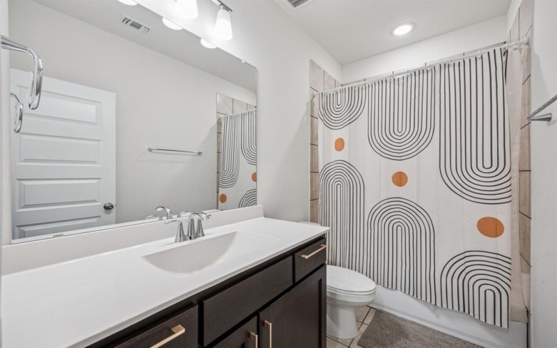 3123 Cliff Swallow Lane, Arlington, TX 76005, 4 Habitaciones Habitaciones , ,3 BañosBaños,Residential,En Venta,3123 Cliff Swallow Lane,0,21090249