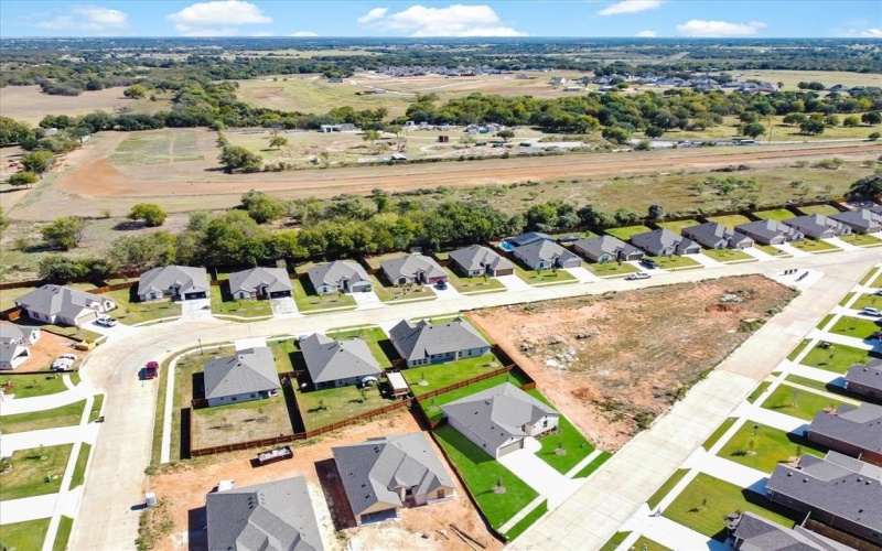 724 Raylan Street, Springtown, TX 76082, 3 Bedrooms Bedrooms, ,2 BathroomsBathrooms,Residential,For Sale,724 Raylan Street,0,21091407