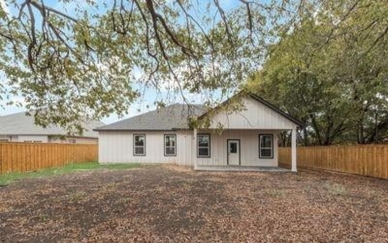 2729 Pike Drive, Lancaster, TX 75134, 4 Habitaciones Habitaciones , ,2 BañosBaños,Residential,En Venta,2729 Pike Drive,0,21093293