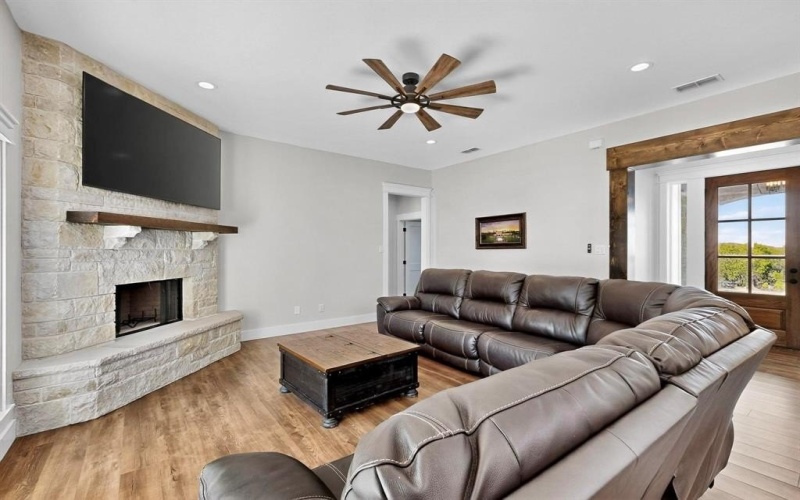 585 Blue Marlin Court, Bluff Dale, TX 76433, 4 Bedrooms Bedrooms, ,2 BathroomsBathrooms,Residential,For Sale,585 Blue Marlin Court,0,21093704