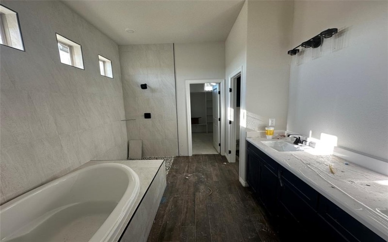 202 Lasso Loop, Lorena, TX 76655, 4 Bedrooms Bedrooms, ,2 BathroomsBathrooms,Residential,For Sale,202 Lasso Loop,0,21094667