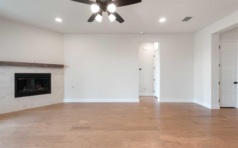 216 Robinia Road, Celina, TX 75009, 4 Habitaciones Habitaciones , ,3 BañosBaños,Residential,En Venta,216 Robinia Road,0,21094680