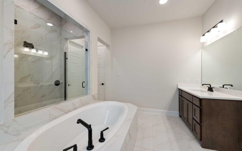 216 Robinia Road, Celina, TX 75009, 4 Habitaciones Habitaciones , ,3 BañosBaños,Residential,En Venta,216 Robinia Road,0,21094680