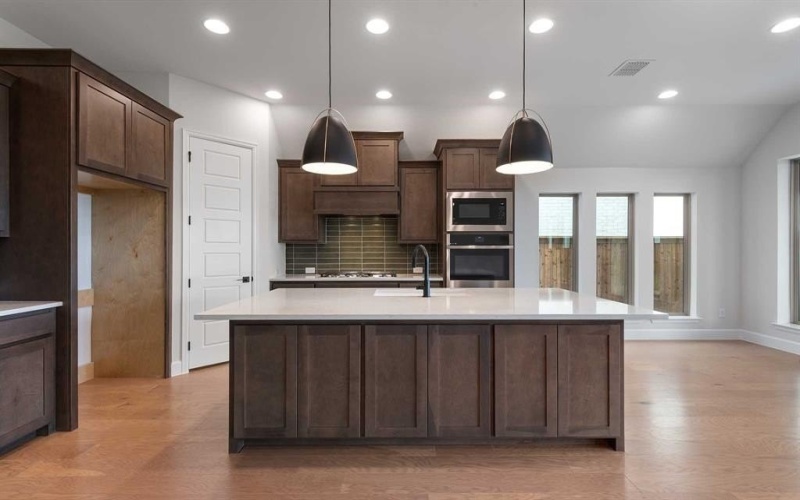 216 Robinia Road, Celina, TX 75009, 4 Habitaciones Habitaciones , ,3 BañosBaños,Residential,En Venta,216 Robinia Road,0,21094680