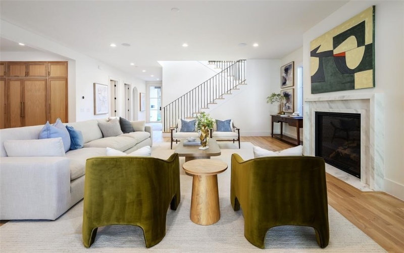 5939 Marquita Avenue, Dallas, TX 75206, 4 Bedrooms Bedrooms, ,5 BathroomsBathrooms,Residential,For Sale,5939 Marquita Avenue,0,21094734