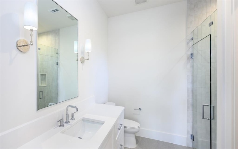 5939 Marquita Avenue, Dallas, TX 75206, 4 Bedrooms Bedrooms, ,5 BathroomsBathrooms,Residential,For Sale,5939 Marquita Avenue,0,21094734