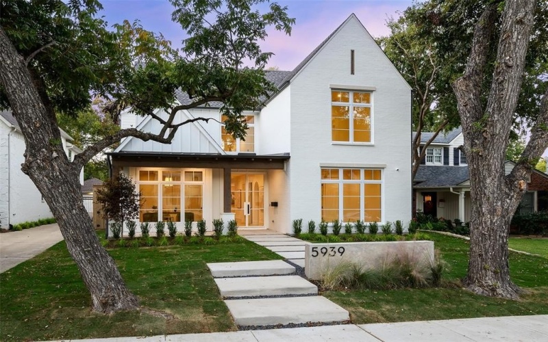5939 Marquita Avenue, Dallas, TX 75206, 4 Bedrooms Bedrooms, ,5 BathroomsBathrooms,Residential,For Sale,5939 Marquita Avenue,0,21094734