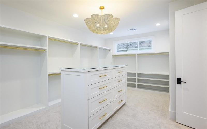 5939 Marquita Avenue, Dallas, TX 75206, 4 Bedrooms Bedrooms, ,5 BathroomsBathrooms,Residential,For Sale,5939 Marquita Avenue,0,21094734