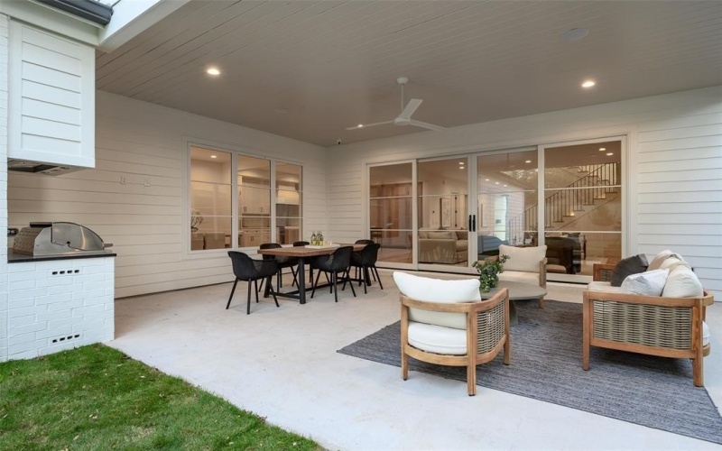 5939 Marquita Avenue, Dallas, TX 75206, 4 Bedrooms Bedrooms, ,5 BathroomsBathrooms,Residential,For Sale,5939 Marquita Avenue,0,21094734