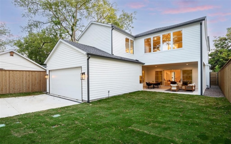 5939 Marquita Avenue, Dallas, TX 75206, 4 Bedrooms Bedrooms, ,5 BathroomsBathrooms,Residential,For Sale,5939 Marquita Avenue,0,21094734