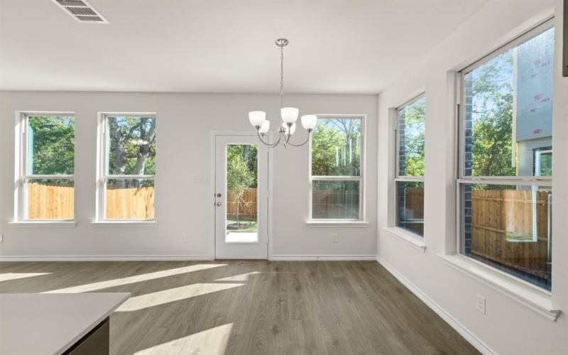 509-511 Mockingbird Lane, Denton, TX 76205, 6 Habitaciones Habitaciones , ,5 BañosBaños,Residential Multi Family,En Venta,509-511 Mockingbird Lane,0,21094844