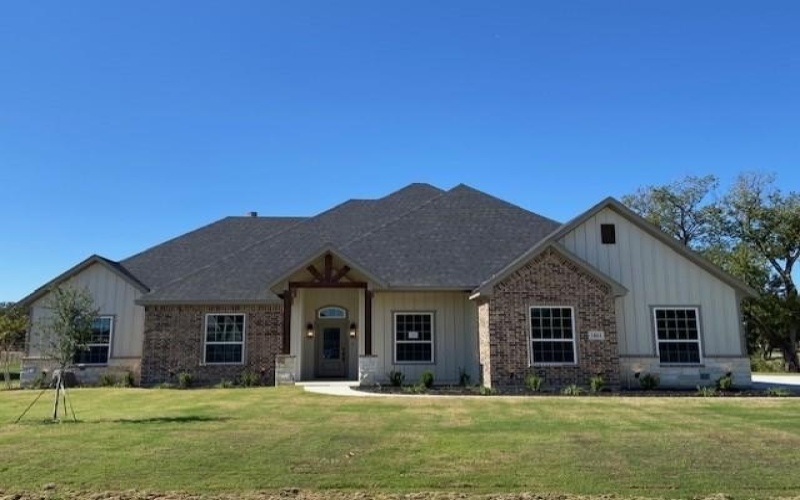 1004 Hennesay Park, Springtown, TX 76082, 4 Bedrooms Bedrooms, ,2 BathroomsBathrooms,Residential,For Sale,1004 Hennesay Park,0,21094850