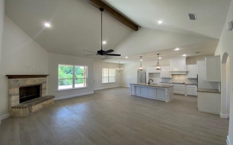 1004 Hennesay Park, Springtown, TX 76082, 4 Bedrooms Bedrooms, ,2 BathroomsBathrooms,Residential,For Sale,1004 Hennesay Park,0,21094850