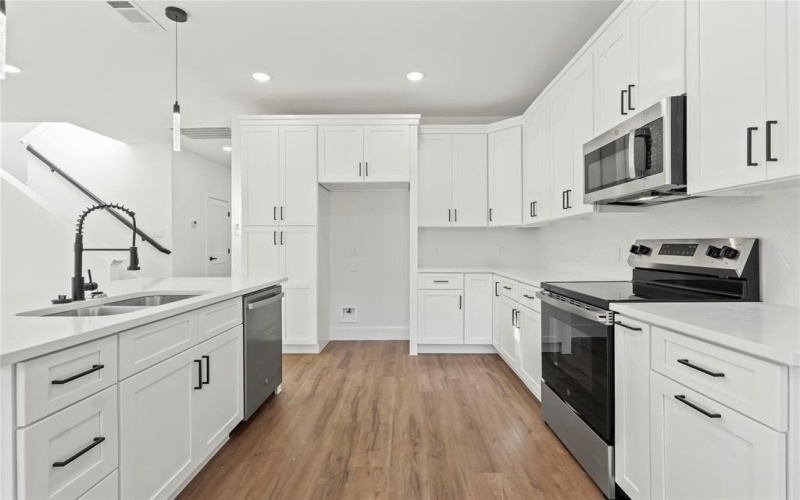 3704 Penelope Street, Dallas, TX 75210, 3 Bedrooms Bedrooms, ,2 BathroomsBathrooms,Residential,For Sale,3704 Penelope Street,0,21094942