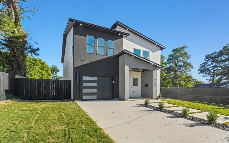 3704 Penelope Street, Dallas, TX 75210, 3 Bedrooms Bedrooms, ,2 BathroomsBathrooms,Residential,For Sale,3704 Penelope Street,0,21094942