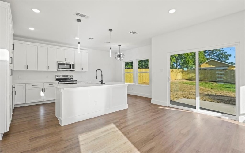 3704 Penelope Street, Dallas, TX 75210, 3 Bedrooms Bedrooms, ,2 BathroomsBathrooms,Residential,For Sale,3704 Penelope Street,0,21094942