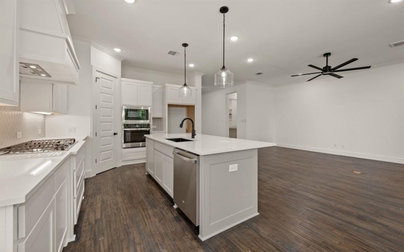 203 Kingfisher Lane, Aledo, TX 76008, 4 Bedrooms Bedrooms, ,3 BathroomsBathrooms,Residential,For Sale,203 Kingfisher Lane,0,21094964