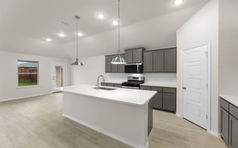 1903 Seminole Drive, Cleburne, TX 76033, 3 Habitaciones Habitaciones , ,2 BañosBaños,Residential,En Venta,1903 Seminole Drive,0,21095156