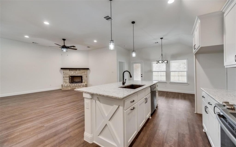104 Maverick Trail, Valley View, TX 76272, 3 Habitaciones Habitaciones , ,2 BañosBaños,Residential,En Venta,104 Maverick Trail,0,21094183