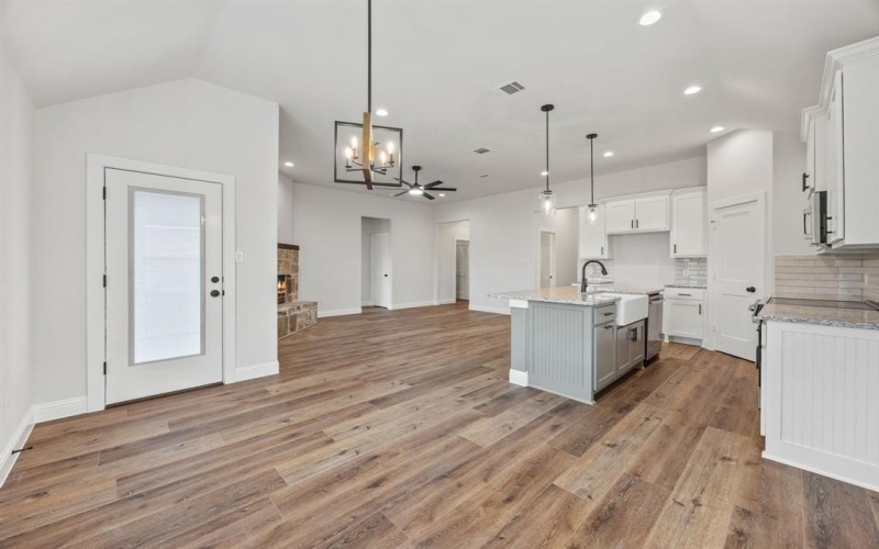 201 Maverick Trail, Valley View, TX 76272, 3 Habitaciones Habitaciones , ,3 BañosBaños,Residential,En Venta,201 Maverick Trail,0,21094207