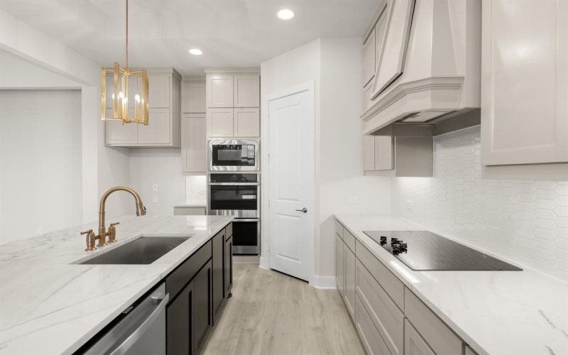 151 Talpin Lane, Maypearl, TX 76064, 4 Bedrooms Bedrooms, ,3 BathroomsBathrooms,Residential,For Sale,151 Talpin Lane,0,21094474