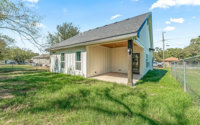 310 E Clifton Street, Stephenville, TX 76401, 2 Habitaciones Habitaciones , ,2 BañosBaños,Residential,En Venta,310 E Clifton Street,0,21094491