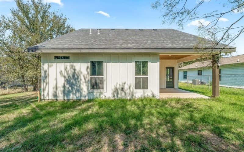 310 E Clifton Street, Stephenville, TX 76401, 2 Habitaciones Habitaciones , ,2 BañosBaños,Residential,En Venta,310 E Clifton Street,0,21094491