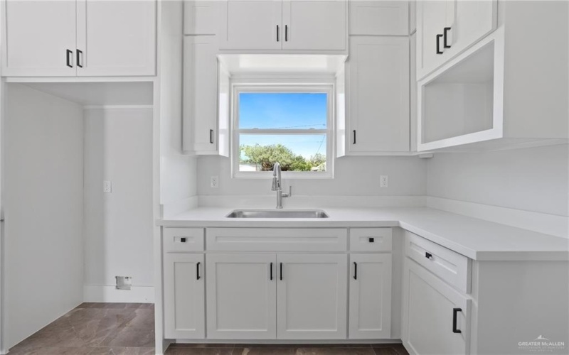 1003 Short Road, San Juan, TX 78589, 3 Bedrooms Bedrooms, ,2 BathroomsBathrooms,Residential,For Sale,1003 Short Road,468059