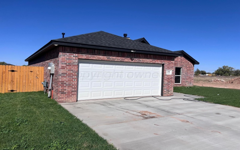 846 Torres Drive, Hereford, TX 79045, 3 Bedrooms Bedrooms, ,2 BathroomsBathrooms,Residential,For Sale,846 Torres Drive,0,25-8986