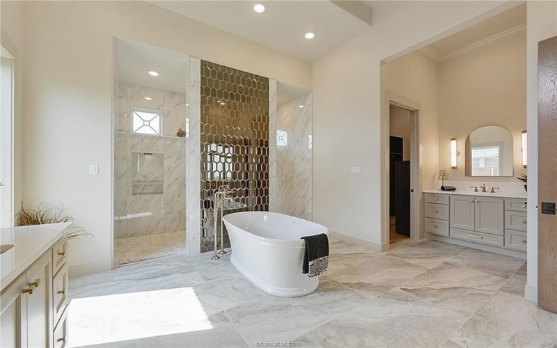 2317 Storyteller, College Station, TX 77845, 5 Bedrooms Bedrooms, ,7 BathroomsBathrooms,Residential,For Sale,2317 Storyteller,0,25011135