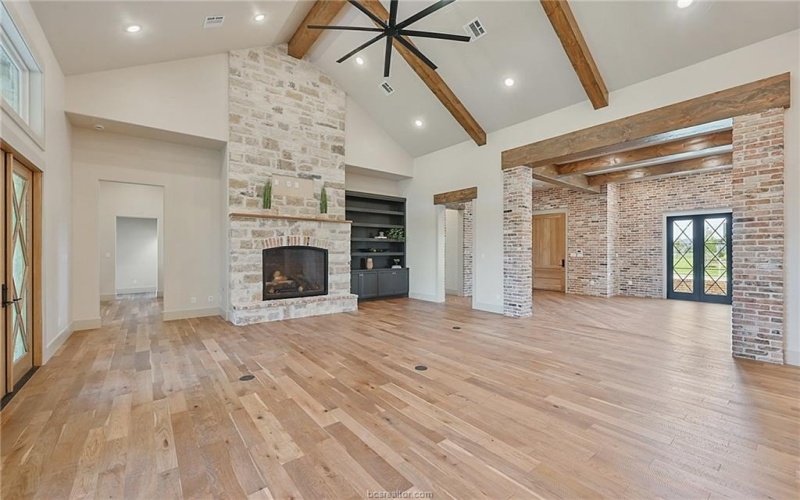 2317 Storyteller, College Station, TX 77845, 5 Bedrooms Bedrooms, ,7 BathroomsBathrooms,Residential,For Sale,2317 Storyteller,0,25011135