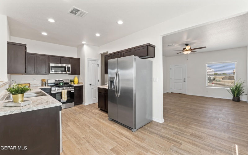 309 Sand Gate Drive, Horizon City, TX 79928, 3 Bedrooms Bedrooms, ,2 BathroomsBathrooms,Residential,For Sale,309 Sand Gate Drive,0,932109