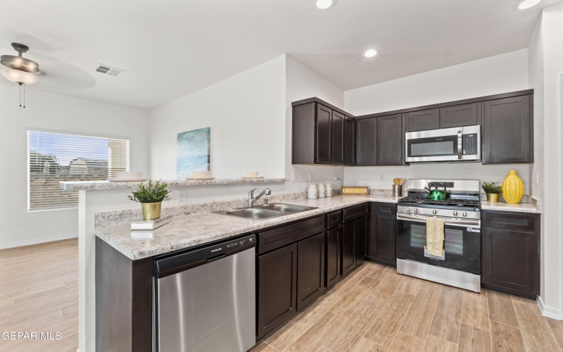 309 Sand Gate Drive, Horizon City, TX 79928, 3 Bedrooms Bedrooms, ,2 BathroomsBathrooms,Residential,For Sale,309 Sand Gate Drive,0,932109