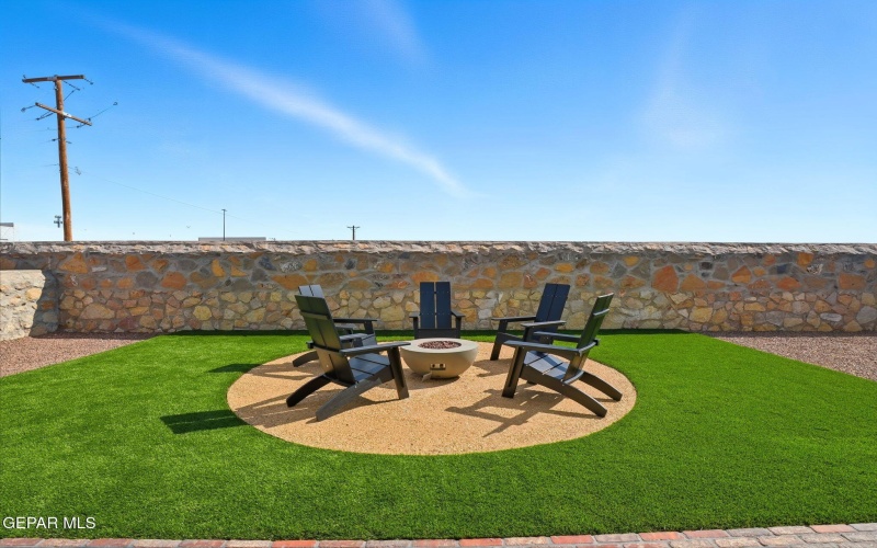 240 Mar Vista Place, Horizon City, TX 79928, 4 Habitaciones Habitaciones , ,3 BañosBaños,Residential,En Venta,240 Mar Vista Place,0,932628