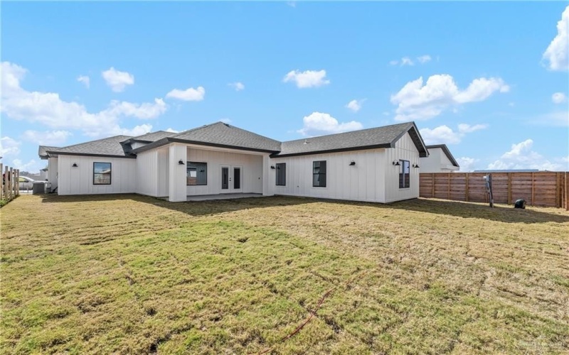 3505 E Noronha Drive, Edinburg, TX 78542, 3 Habitaciones Habitaciones , ,2 BañosBaños,Residential,En Venta,3505 E Noronha Drive,0,484267