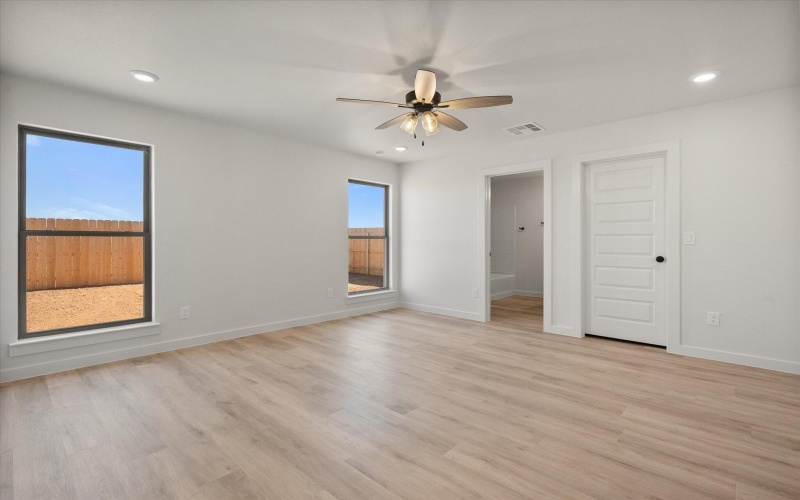 2018 Cottonwood Avenue, Wolfforth, TX 79382, 3 Habitaciones Habitaciones , ,2 BañosBaños,Residential,En Venta,2018 Cottonwood Avenue,0,202562259