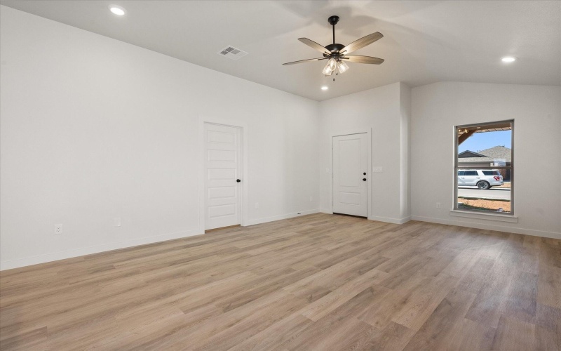 2018 Cottonwood Avenue, Wolfforth, TX 79382, 3 Habitaciones Habitaciones , ,2 BañosBaños,Residential,En Venta,2018 Cottonwood Avenue,0,202562259