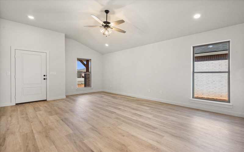 2018 Cottonwood Avenue, Wolfforth, TX 79382, 3 Habitaciones Habitaciones , ,2 BañosBaños,Residential,En Venta,2018 Cottonwood Avenue,0,202562259