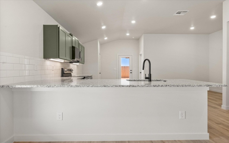 2018 Cottonwood Avenue, Wolfforth, TX 79382, 3 Habitaciones Habitaciones , ,2 BañosBaños,Residential,En Venta,2018 Cottonwood Avenue,0,202562259