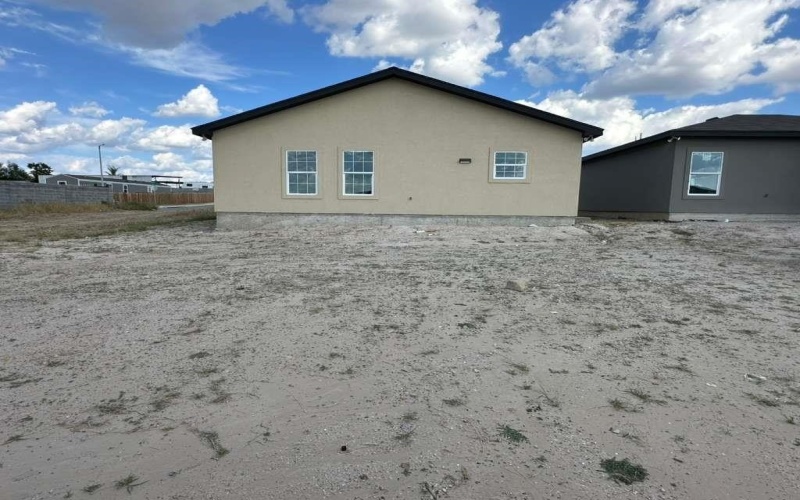 5318 Galicia Lane, LAREDO, TX 78046, 3 Bedrooms Bedrooms, ,2 BathroomsBathrooms,Residential,For Sale,5318 Galicia Lane,0,20254702