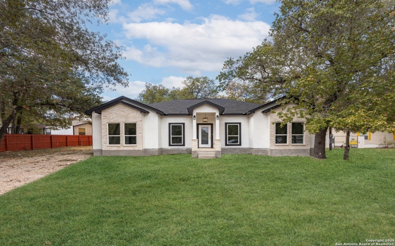 23031 Fawn Trail Dr, Elmendorf, TX 78112, 4 Bedrooms Bedrooms, ,2 BathroomsBathrooms,Residential,For Sale,23031 Fawn Trail Dr,0,1917884