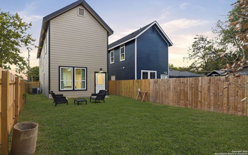 1801 W Southcross Blvd, San Antonio, TX 78211, 3 Habitaciones Habitaciones , ,3 BañosBaños,Residential,En Venta,1801 W Southcross Blvd,0,1918085