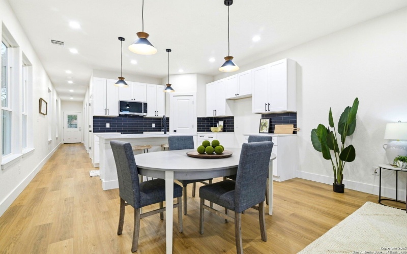 1801 W Southcross Blvd, San Antonio, TX 78211, 3 Habitaciones Habitaciones , ,3 BañosBaños,Residential,En Venta,1801 W Southcross Blvd,0,1918085