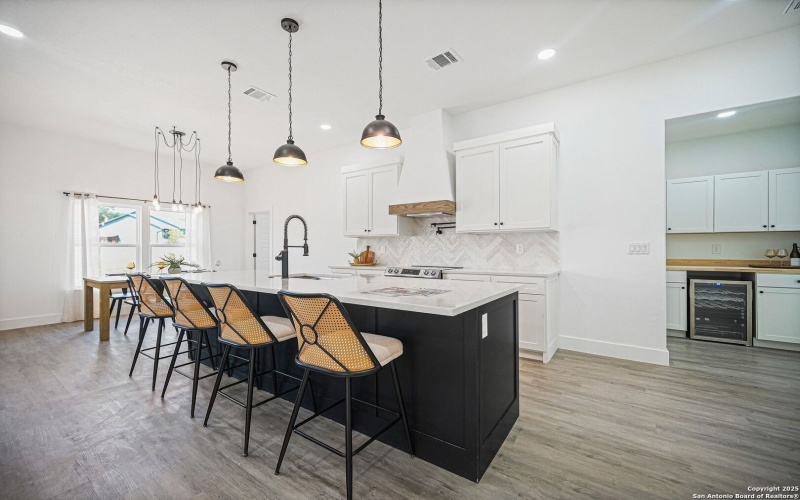 100 S Micah Andrews, Blanco, TX 78606, 4 Habitaciones Habitaciones , ,3 BañosBaños,Residential,En Venta,100 S Micah Andrews,0,1918089